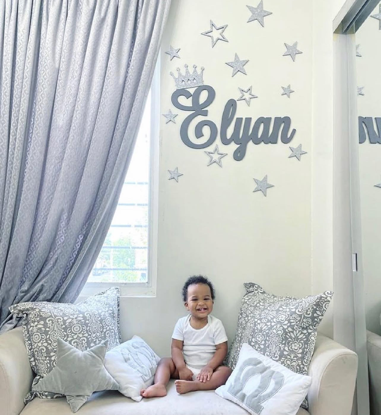 Prince and princess name sign with stars and crown - Creationsbyjnii 